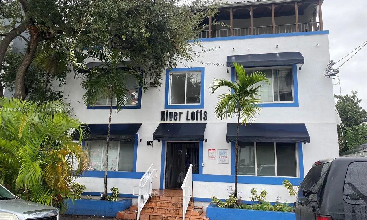 1021 NW 3rd St # 204, Miami FL 33128