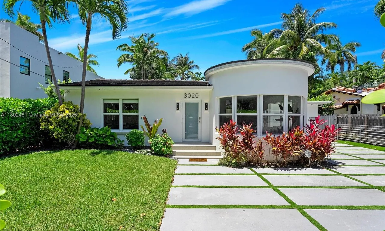 3020 Alton Rd, Miami Beach FL 33140