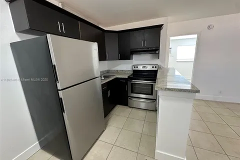 101 NE 41st St # G117, Oakland Park FL 33334