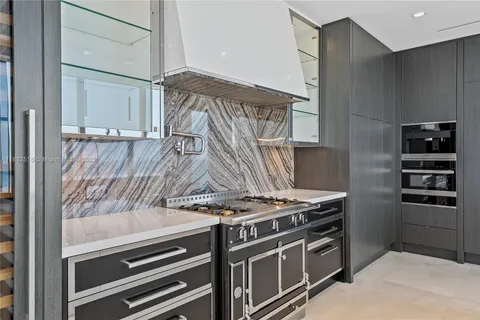 17901 Collins Ave # 2404, Sunny Isles Beach FL 33160