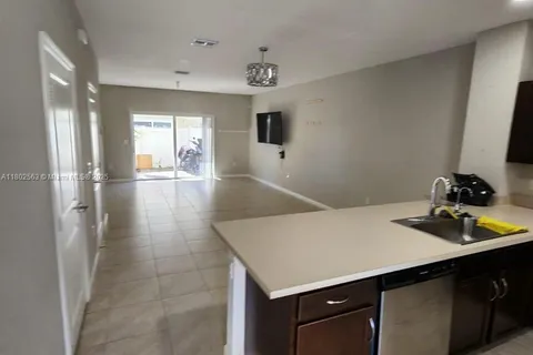 2810 NW 181st St, Miami Gardens FL 33056