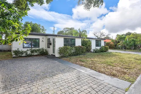 300 SW 23rd St # 1, Fort Lauderdale FL 33315