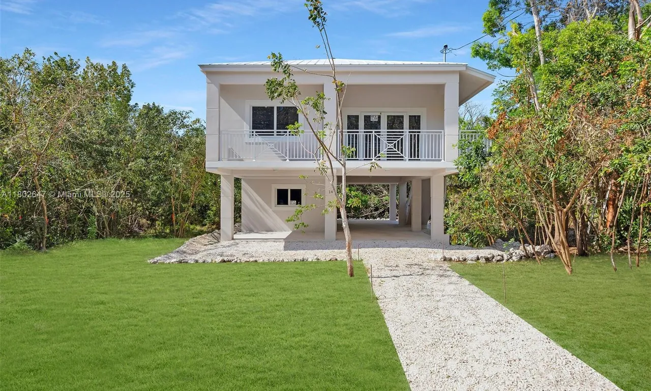 14 Tarpon Ave, Key Largo FL 33037