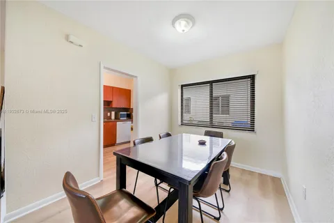 2 NW 47th St, Miami FL 33127