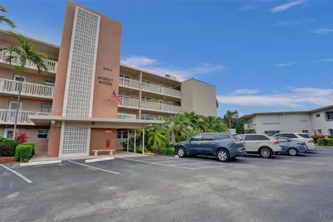 901 N Riverside Dr # 1C, Pompano Beach FL 33062