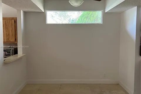 19172 NW 82nd Cir Ct # 30R, Hialeah FL 33015