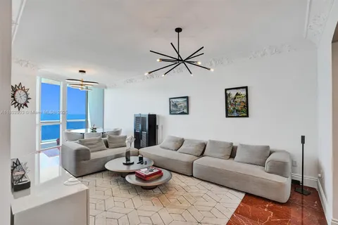18201 Collins Ave # 3809, Sunny Isles Beach FL 33160