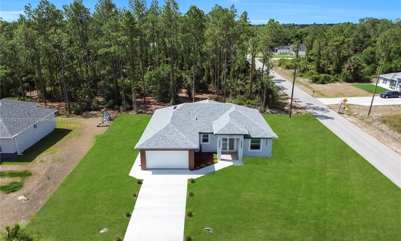 1107 W 13th St, Lehigh Acres FL 33972