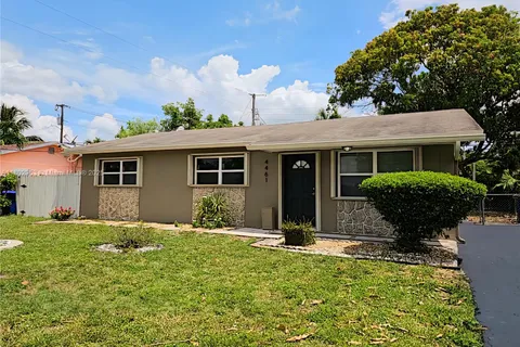 4461 NW 61st St, North Lauderdale FL 33319