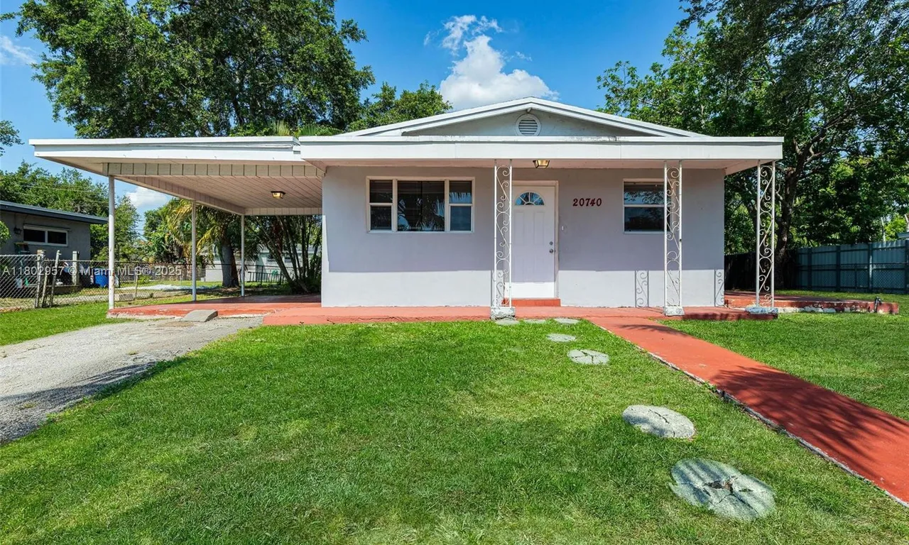 20740 NE 13th Ct, Miami FL 33179