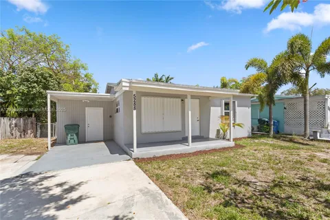 5288 N Andrews Ave, Oakland Park FL 33309