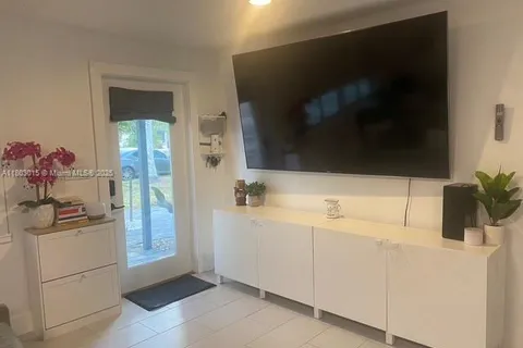 3915 LOTUS DR, Naples FL 34104