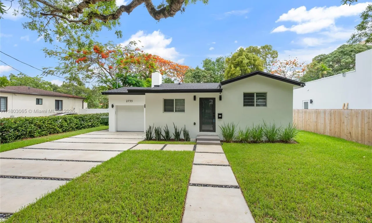 2735 SW 19th St, Miami FL 33145
