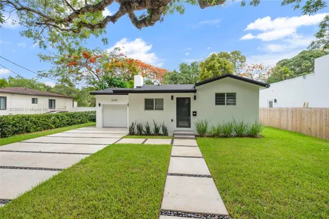2735 SW 19th St, Miami FL 33145