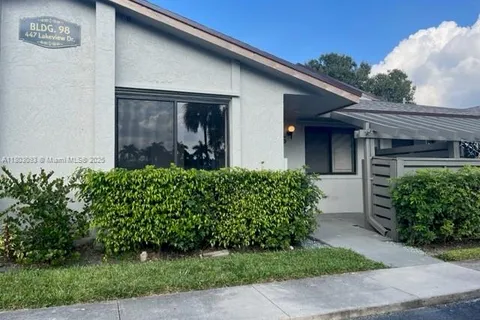 447 Lakeview Dr # 5, Weston FL 33326