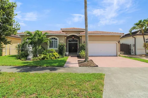 9072 NW 145th St, Miami Lakes FL 33018