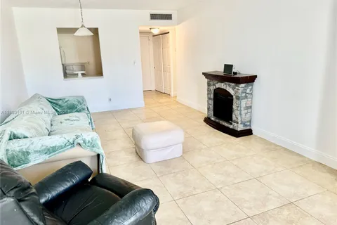 801 Three Islands Blvd # 417, Hallandale Beach FL 33009