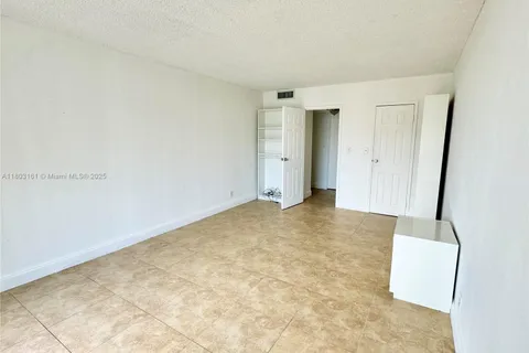 801 Three Islands Blvd # 417, Hallandale Beach FL 33009