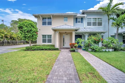 5040 Eucalyptus Dr # 4, Hollywood FL 33021