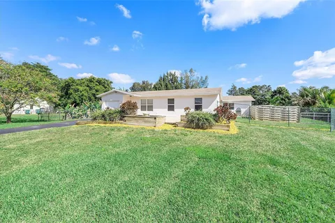 5200 SW 199th avenue, Southwest Ranches FL 33332