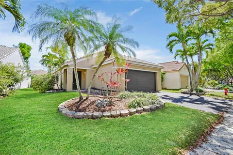 4454 Mahogany Ridge Dr, Weston FL 33331