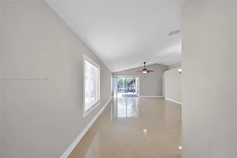 4454 Mahogany Ridge Dr, Weston FL 33331
