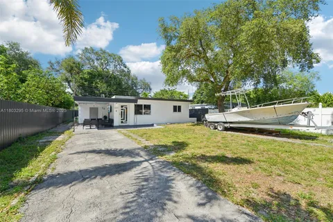 6309 Cleveland St, Hollywood FL 33024
