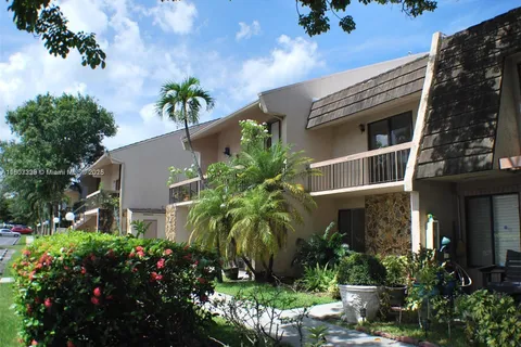 611 N University Dr # 3, Plantation FL 33324