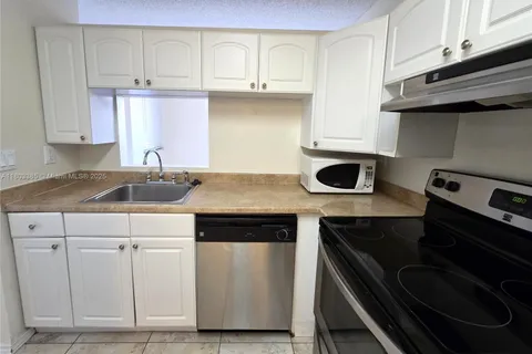 16104 Glenmoor Dr # 16104, West Palm Beach FL 33409