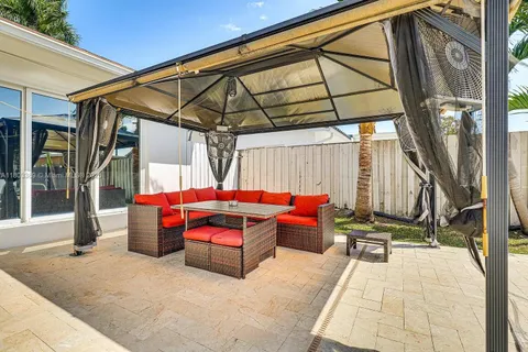 963 Nautilus Isle, Dania Beach FL 33004