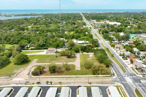 12512 Park Blvd, Seminole FL 33776