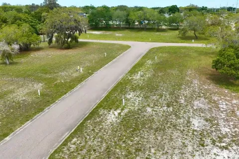 12512 Park Blvd, Seminole FL 33776