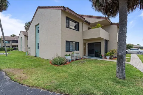 1145 N Shannon # 39, Indialantic FL 32903