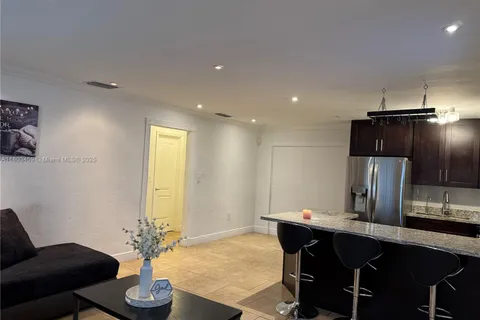 8540   NW 25   CT # 1, Sunrise FL 33322