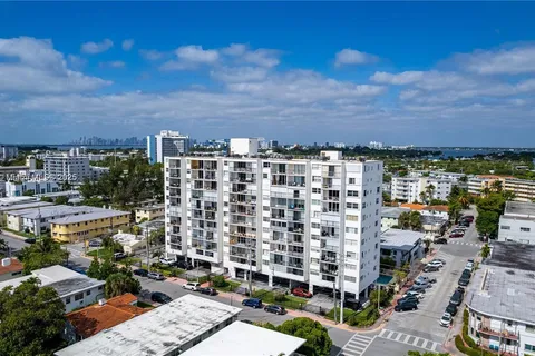 7850 Byron Ave # 702, Miami Beach FL 33141