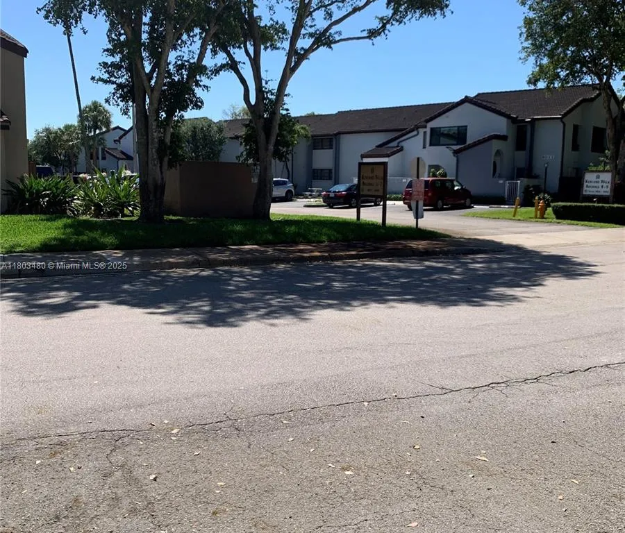 9033 SW 123rd Ct # 203, Miami FL 33186