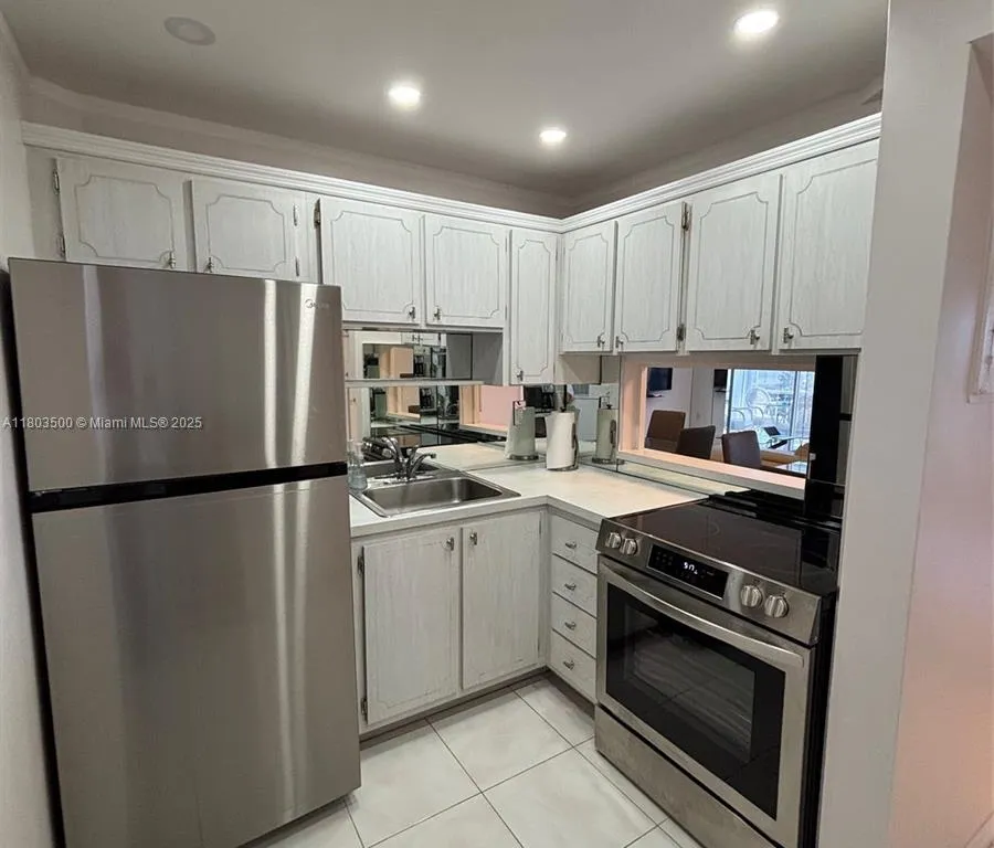 2859 Leonard Dr # G508, Aventura FL 33160