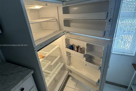 415 SE 11th Ter # 201, Dania Beach FL 33004
