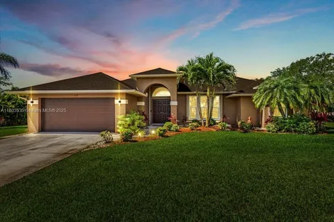 112 SW North Danville Cir, Port St. Lucie FL 34953