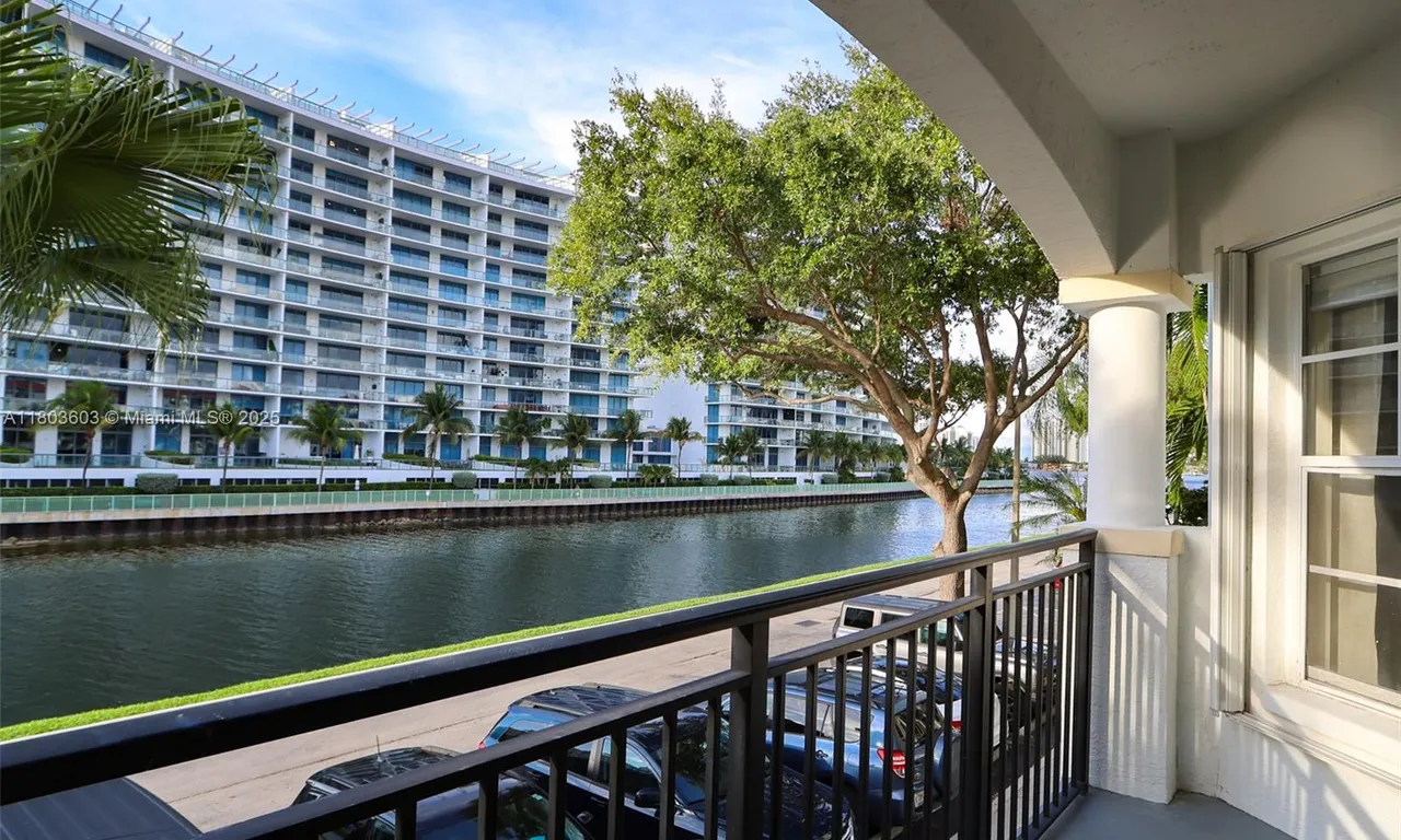 3245 NE 184th St # 13203, Aventura FL 33160