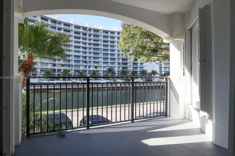 3245 NE 184th St # 13203, Aventura FL 33160