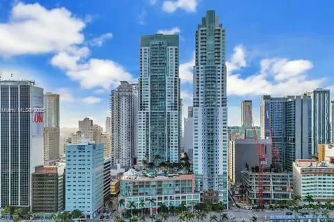 253 NE 2nd St # 219, Miami FL 33132