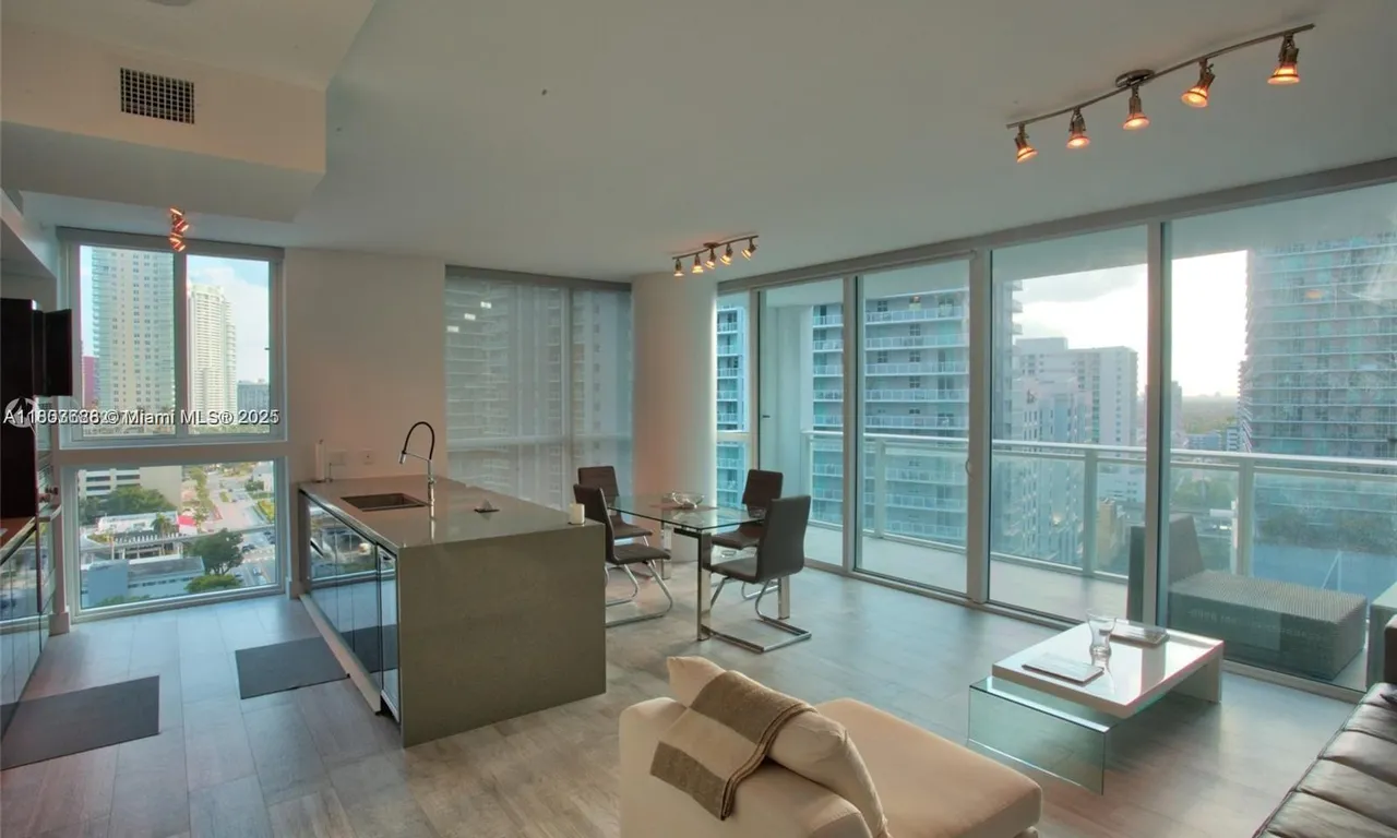 1080 Brickell Ave # 1501, Miami FL 33131