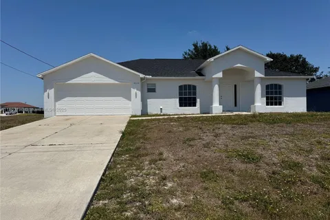 4032 25TH ST SW, Lehigh Acres FL 33976