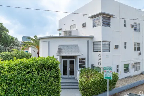 420 78th # 24, Miami Beach FL 33141