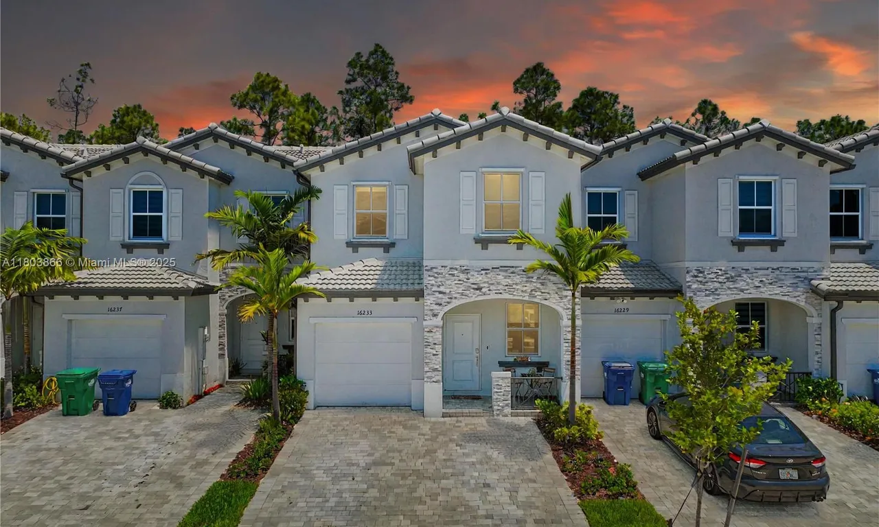 16233 SW 290th Ter, Homestead FL 33033