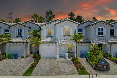 16233 SW 290th Ter, Homestead FL 33033