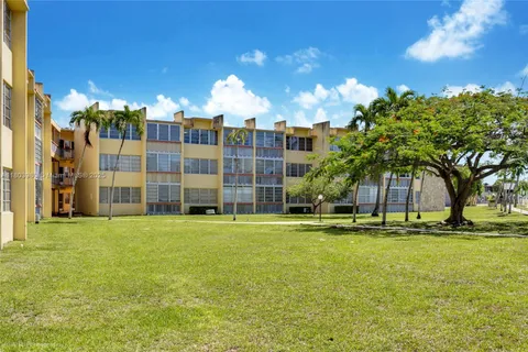 1551 NE Miami Gardens Dr # 322, Miami FL 33179