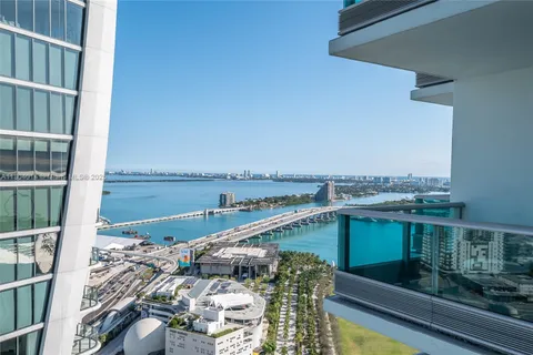 900 Biscayne Blvd # 3710, Miami FL 33132