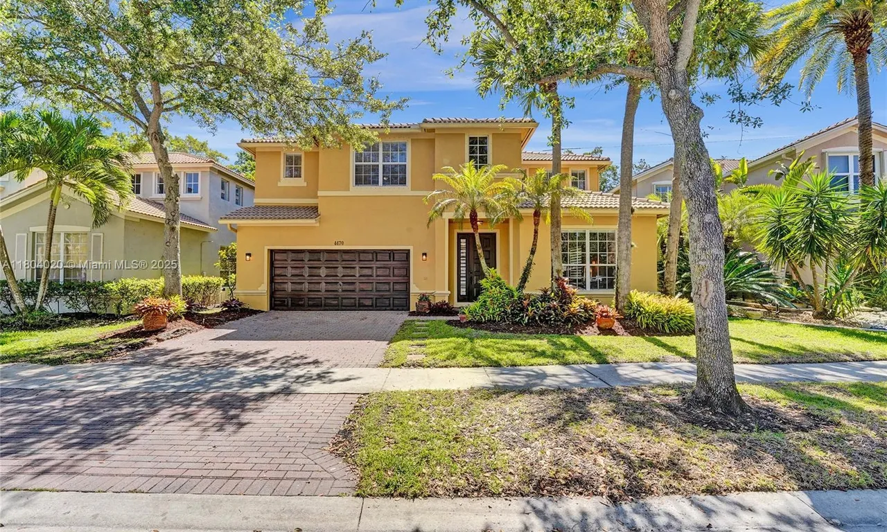 4470 E Seneca Ave, Weston FL 33332